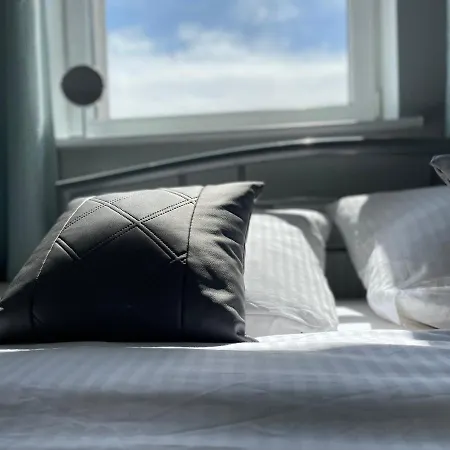 Plaza Centralna-molo Portowa Next To The Seaside Appartement Kołobrzeg